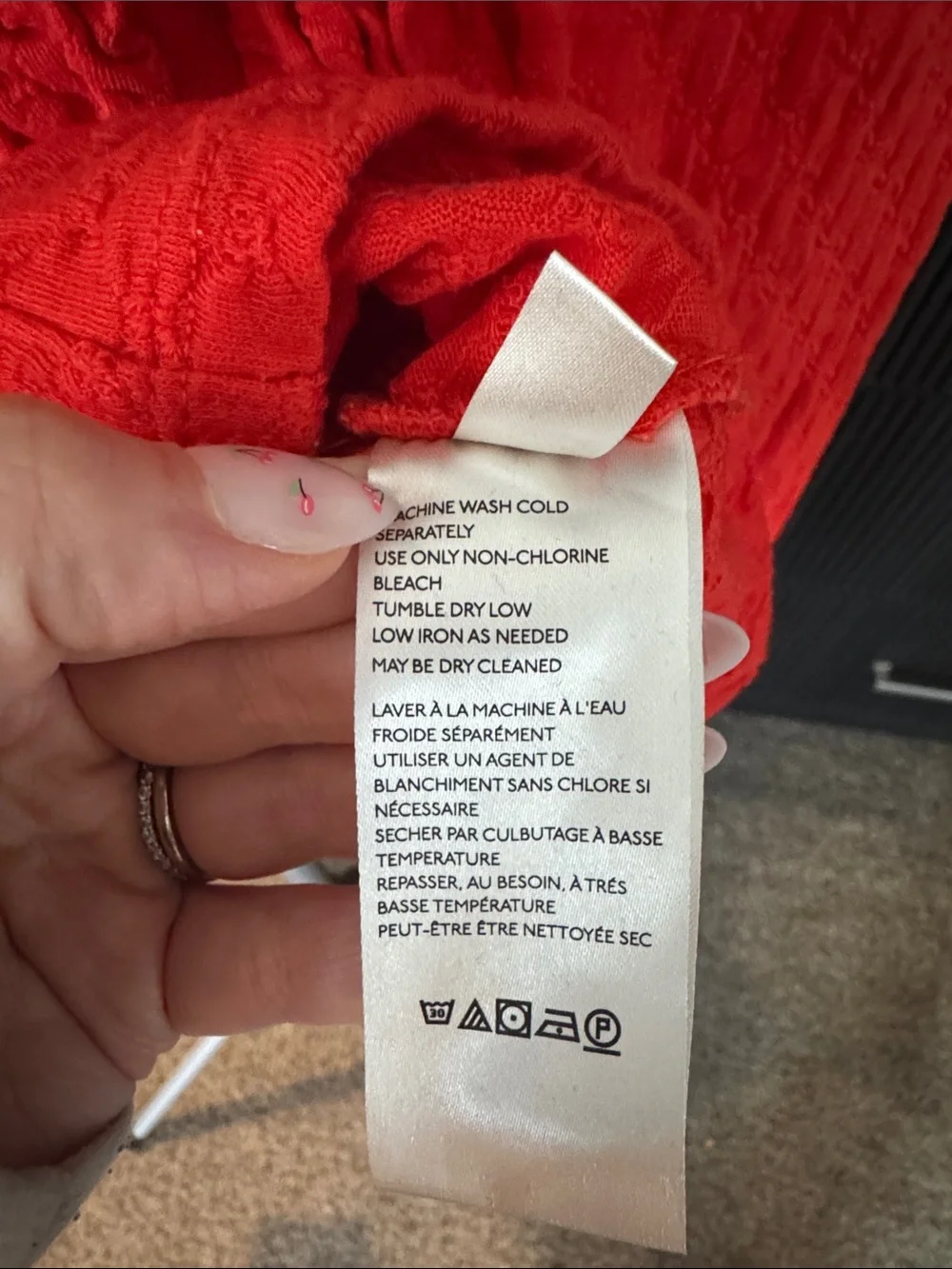 Red Ruched Button-Front Long Sleeve Crop Top